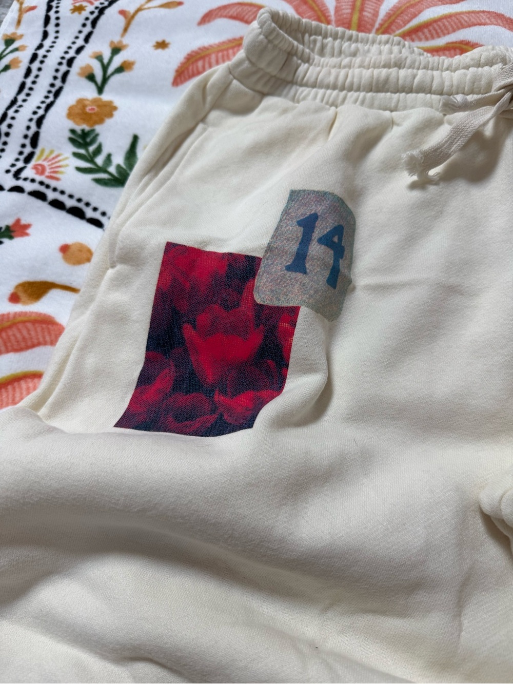 Urban Outfitters Out from Under Brenda joggers - Picture 4 of 8